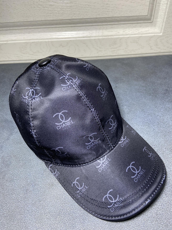 ブランド帽子側面デザイン